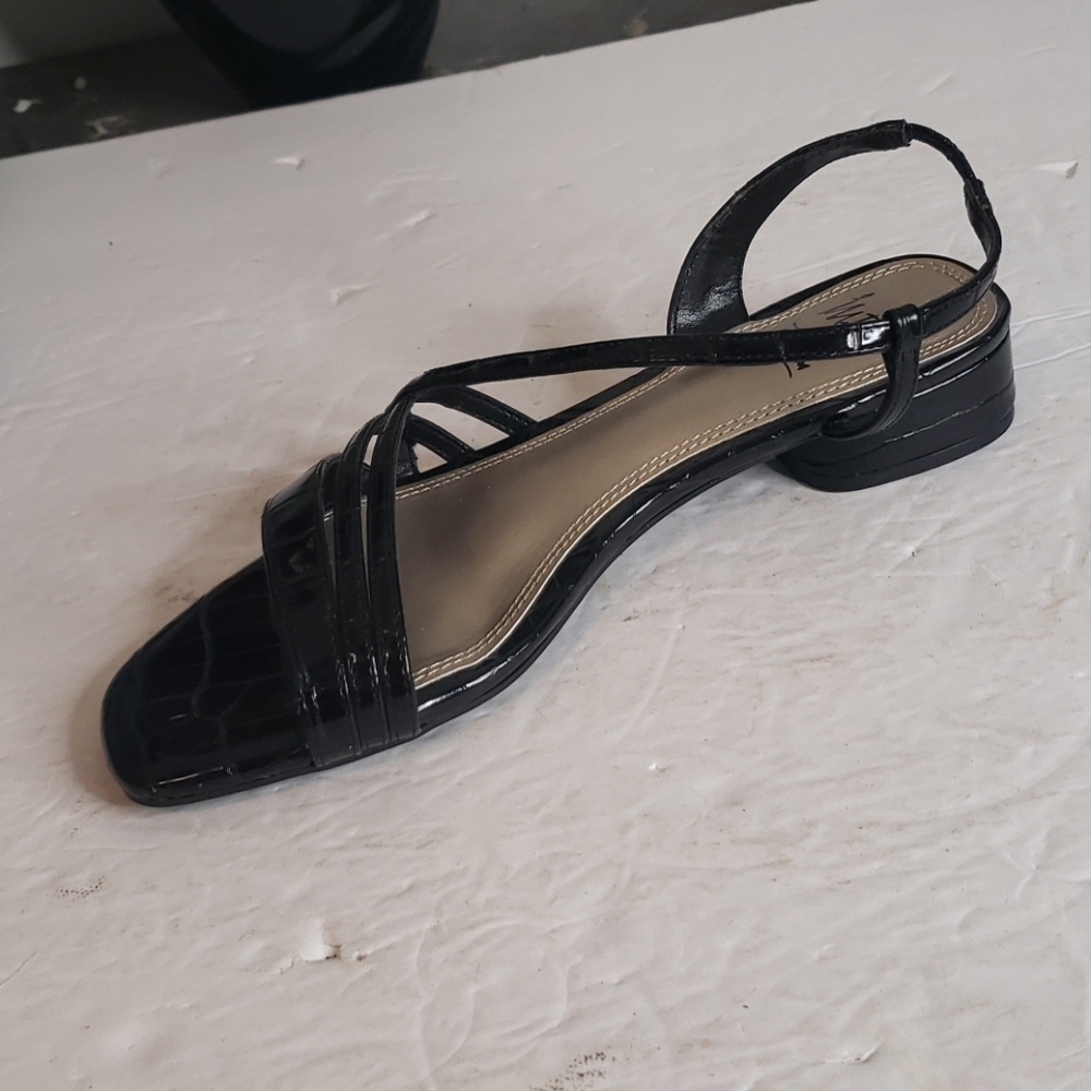 🤯3/$12 *Amputee* IMPO Black Sandal Size 8